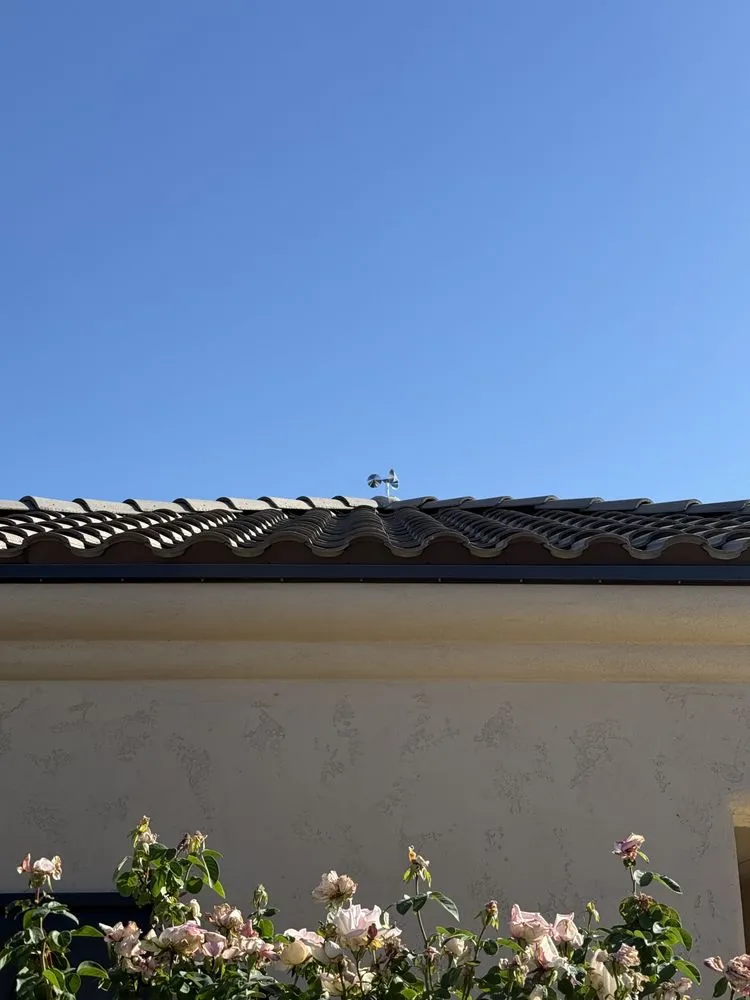 Slide of L&R Roofing Solutions