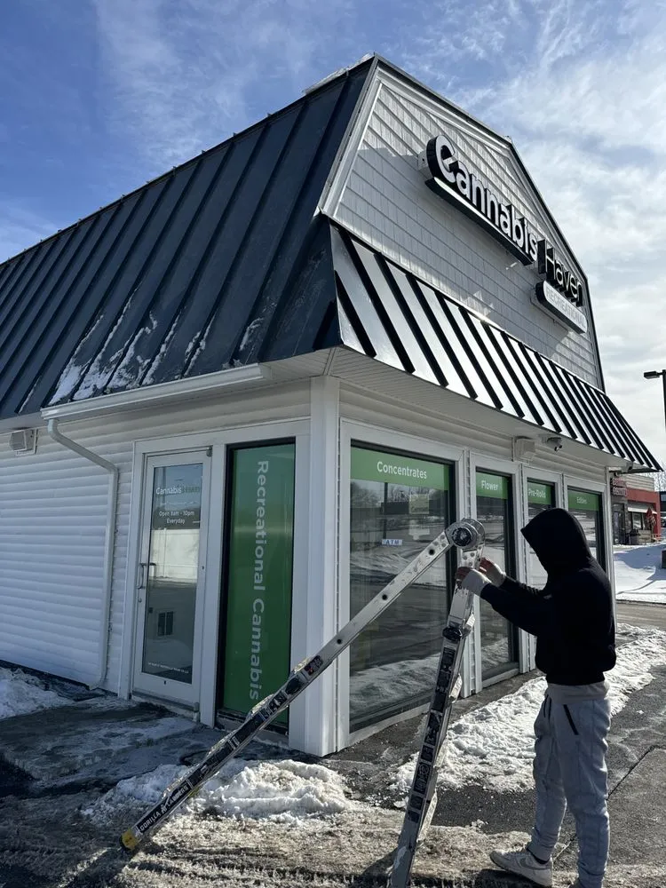 Slide of LR Sunrise Construction