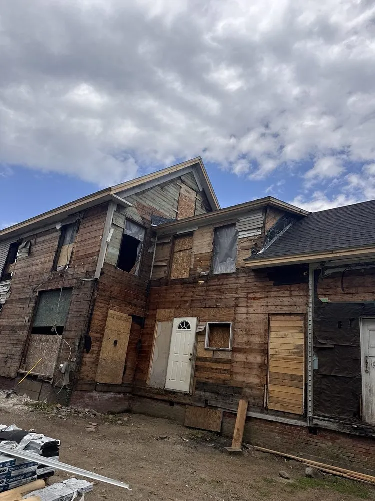 Slide of LR Sunrise Construction