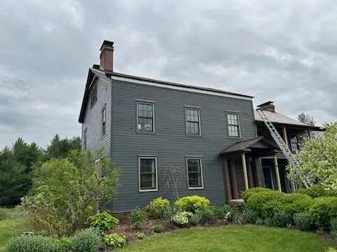 Slide of LRG Construction & Service