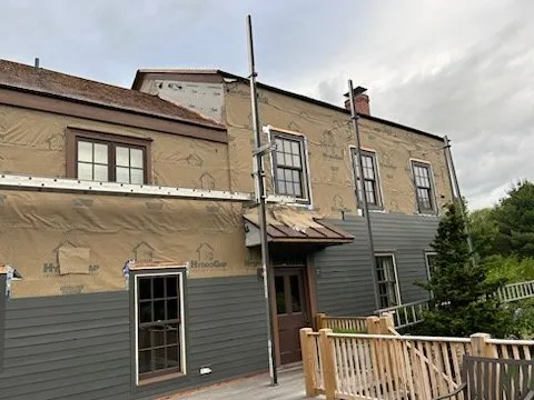 Slide of LRG Construction & Service