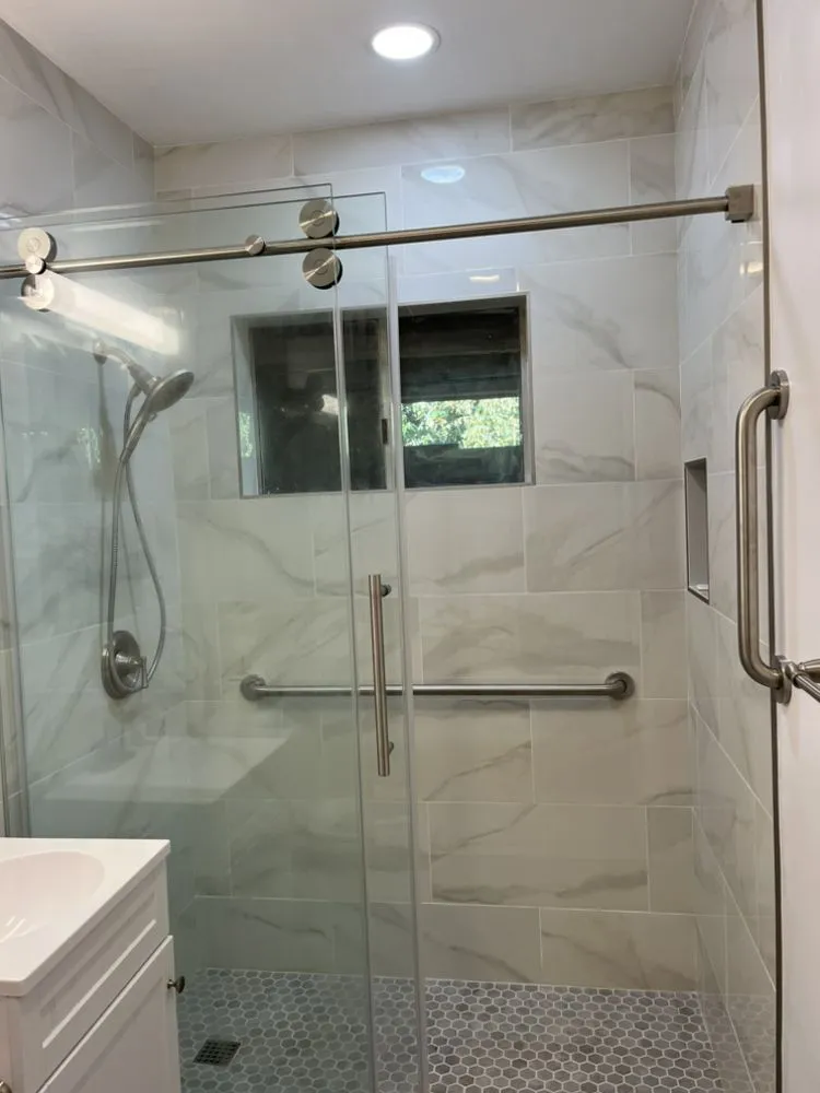 Slide of LRJ Construction