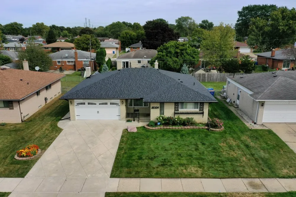 Slide of L&S Home Improvements