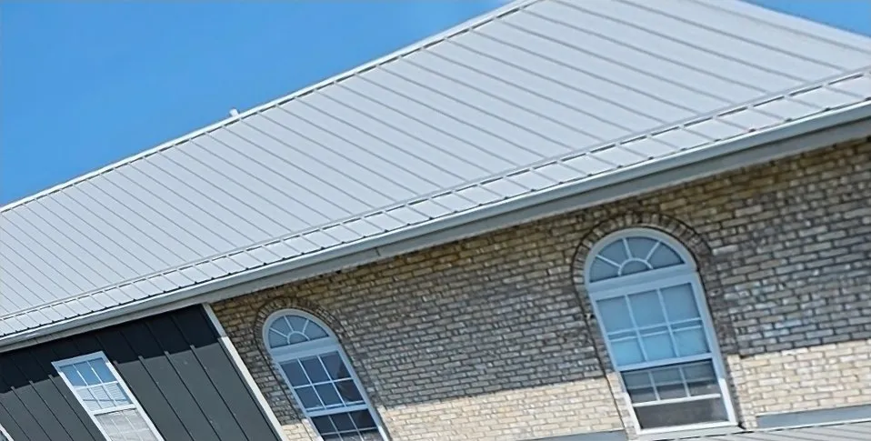 Trusted roof repair for fast service in Rogers, OH by LT Construction