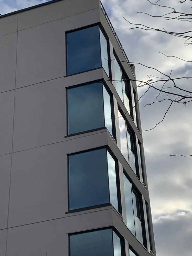 Slide of Luan Builders