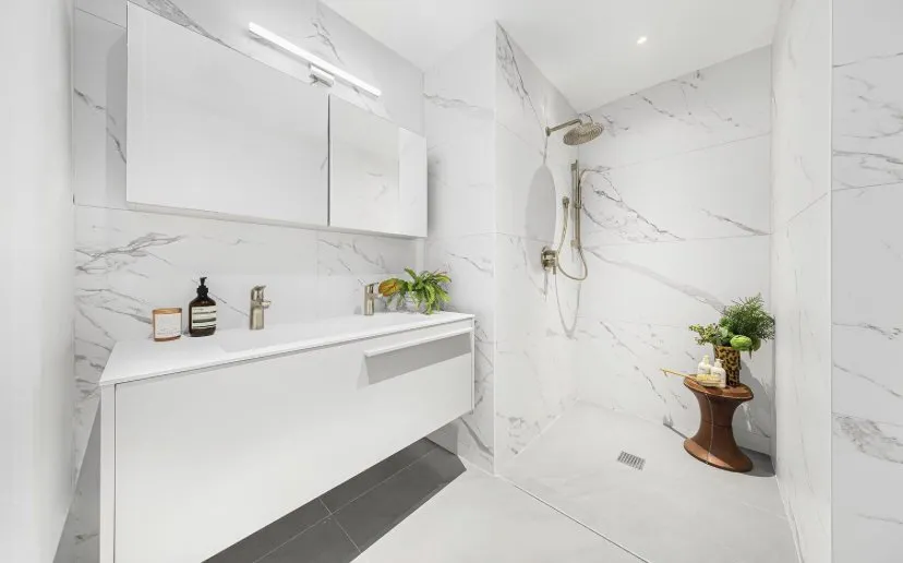 Slide of Luan Builders