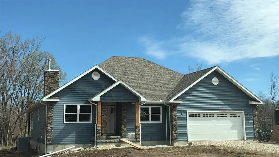 Slide of Lucas Construction