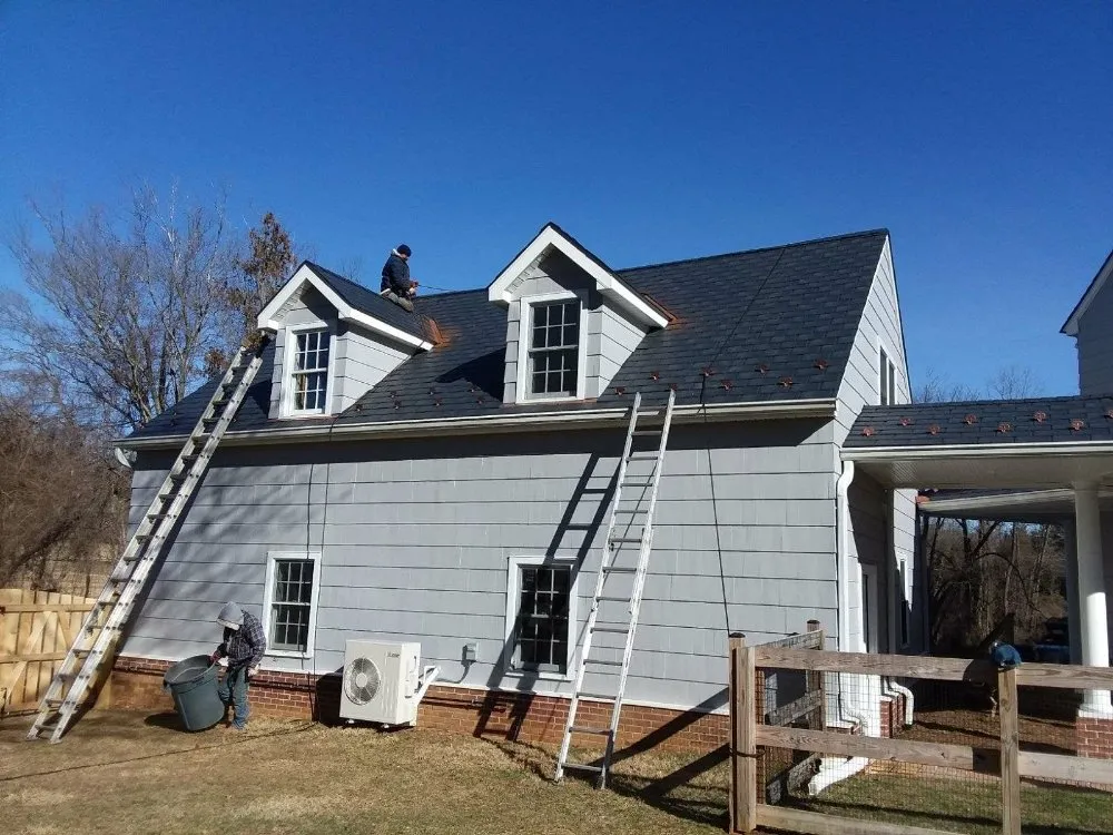 Slide of Lucas Home Improvement