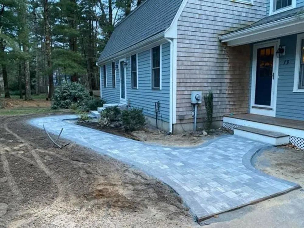 Slide of Lucas Medeiros Construction