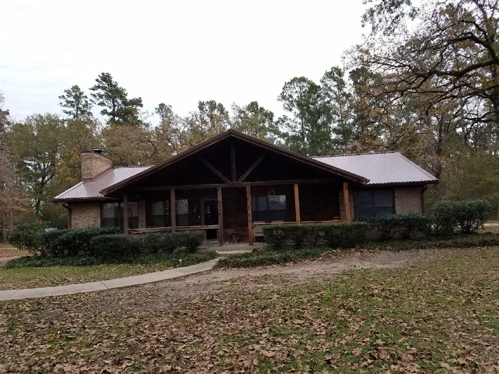 Slide of Lucas Roofing