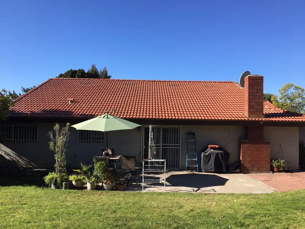 Slide of Luckett Roofing