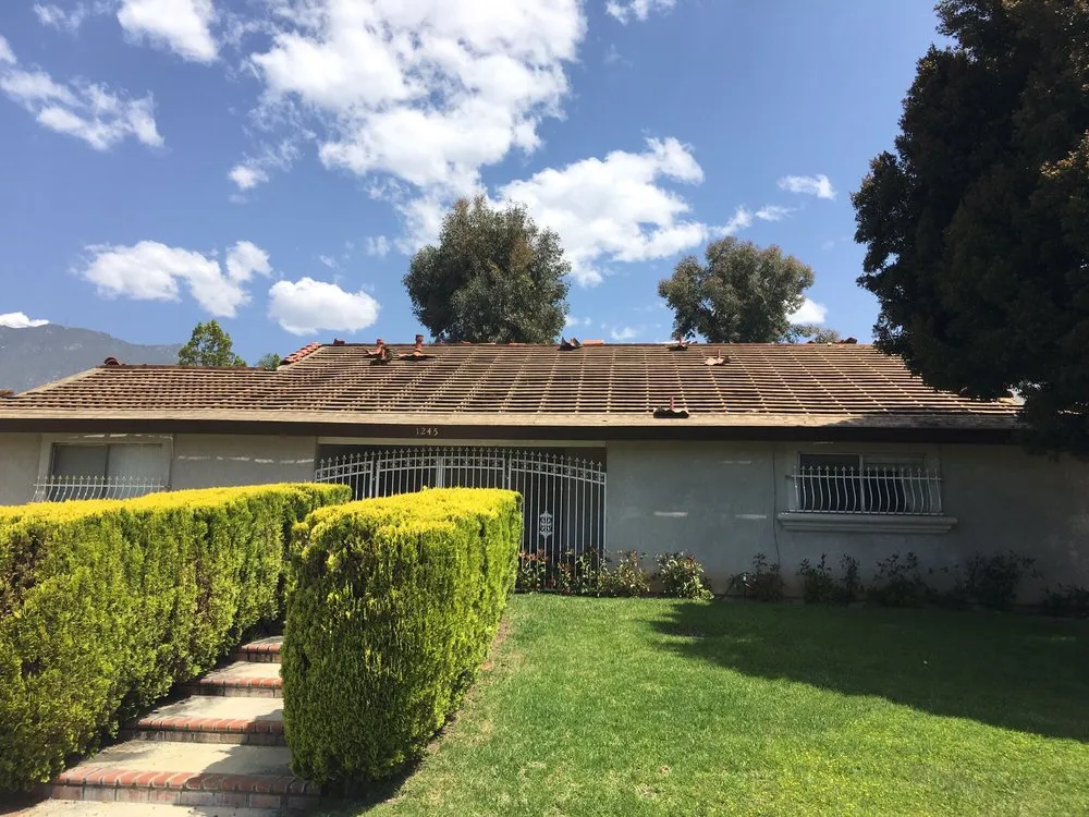 Slide of Luckett Roofing