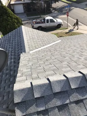 Luckett Roofing Logo