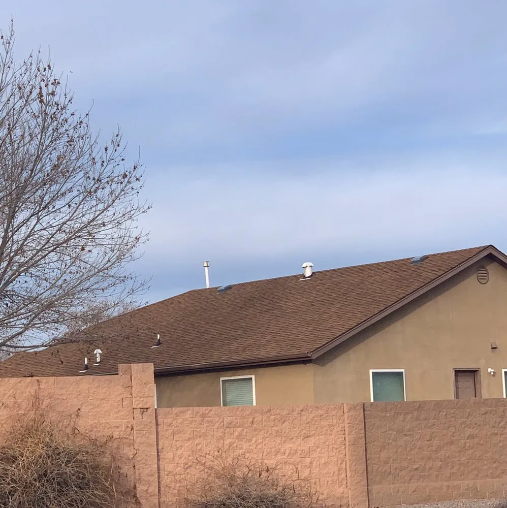 Slide of Luckys Roofing And Construction