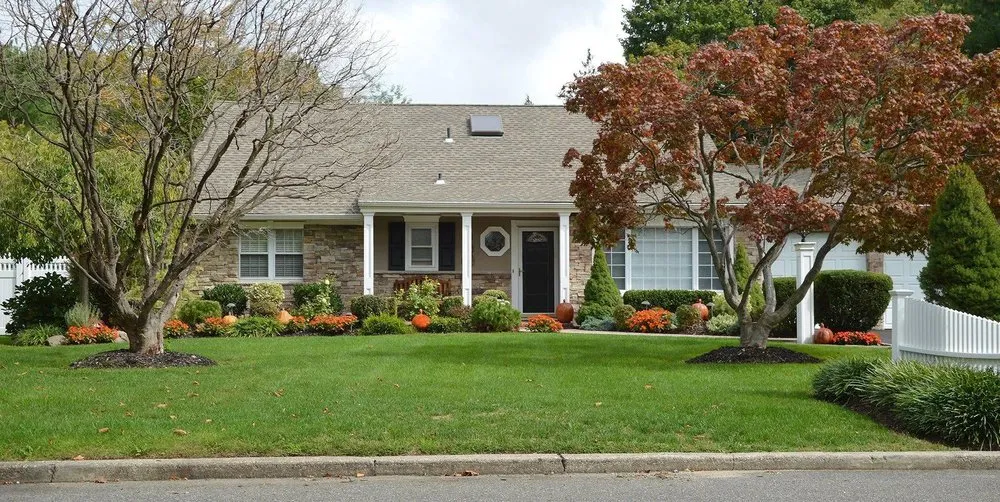 Slide of Ludwig Roofing