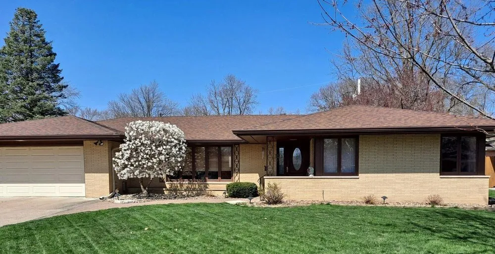 Slide of Ludwig Roofing