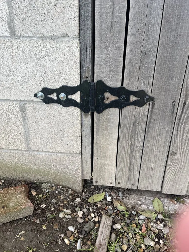 Slide of Lugo's Handyman Services