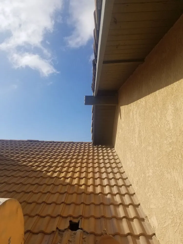 Slide of Lugo's Handyman Services