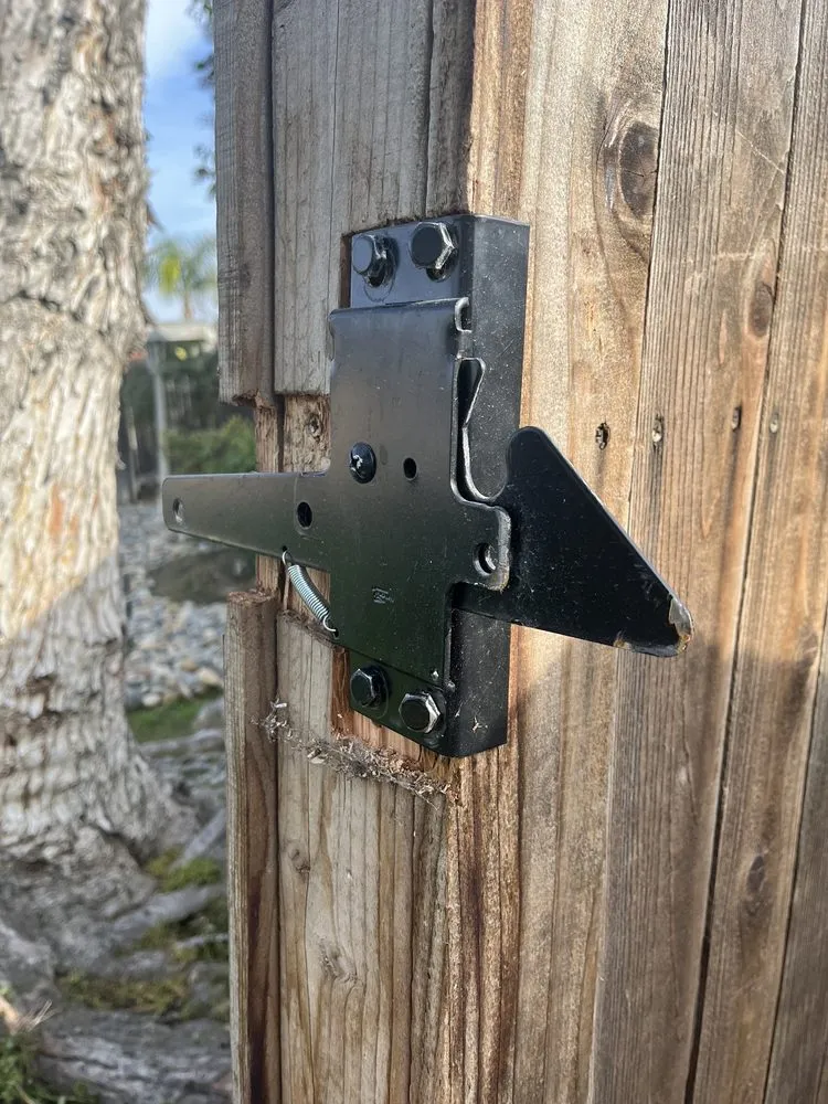 Slide of Lugo's Handyman Services