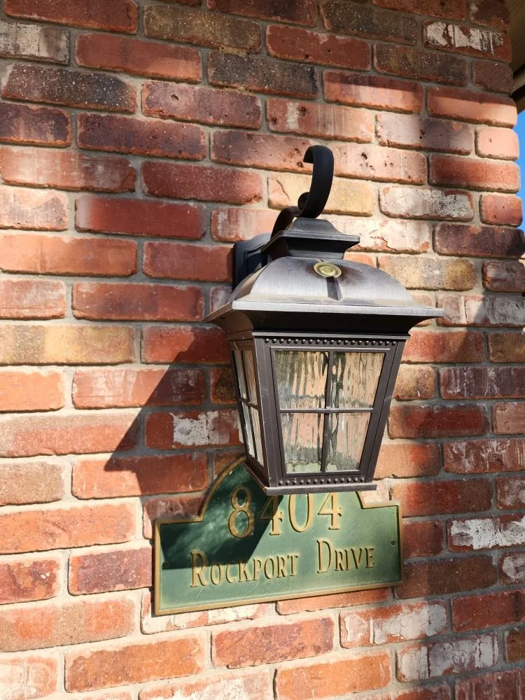 Slide of Lugo's Handyman Services