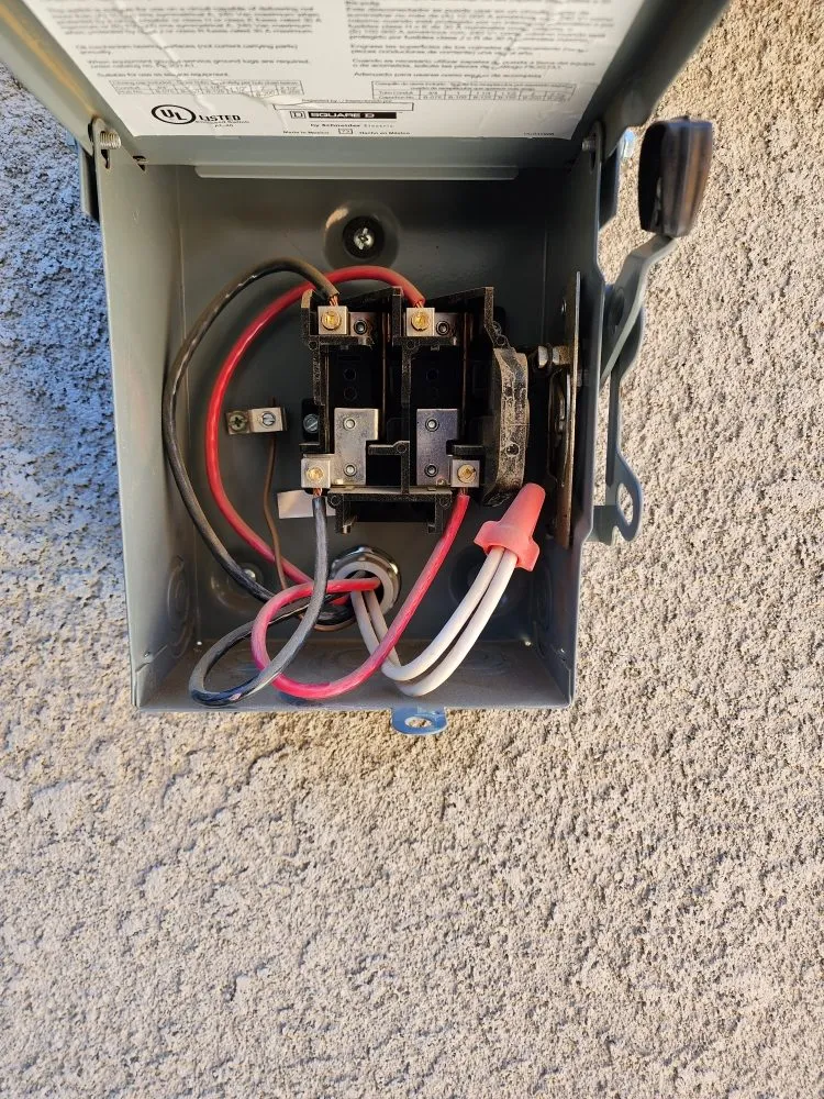 Slide of Lugo's Handyman Services