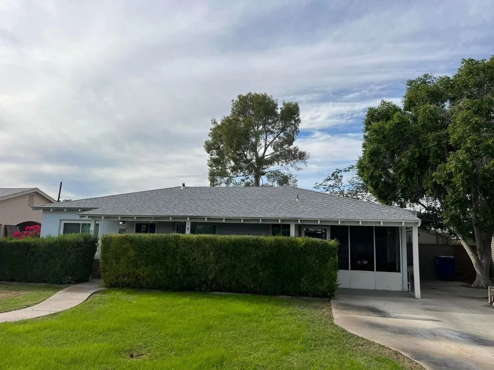 Slide of Lugo's Roofing Services