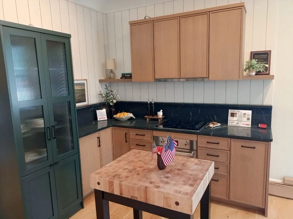 Slide of Luiggi Carpenter