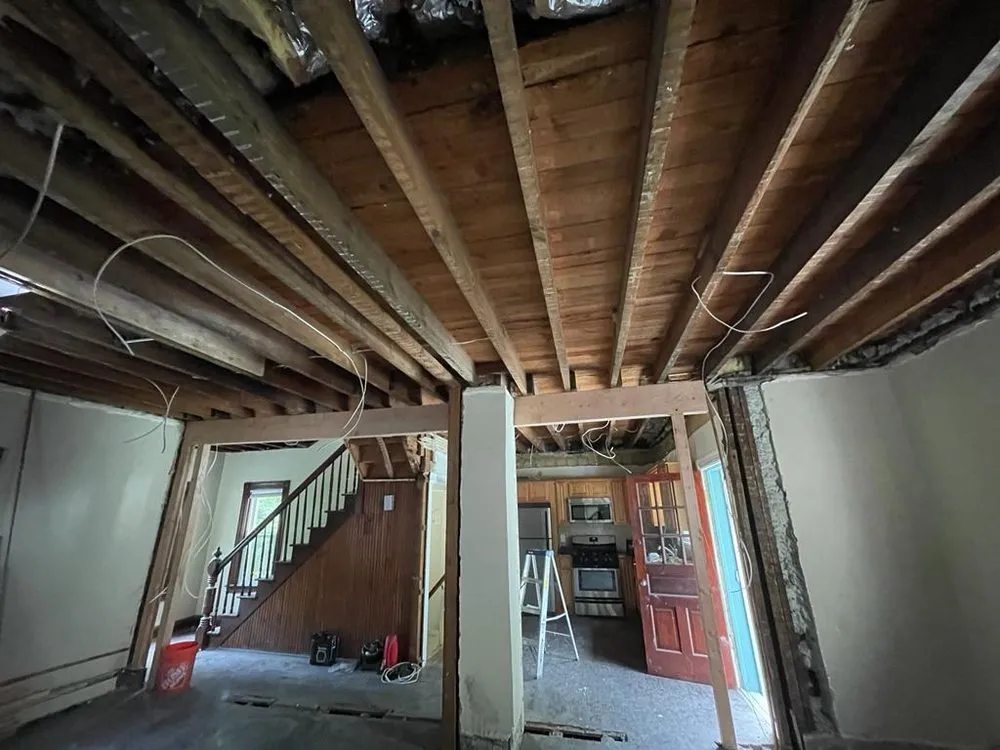 Slide of Luis Balan Construction