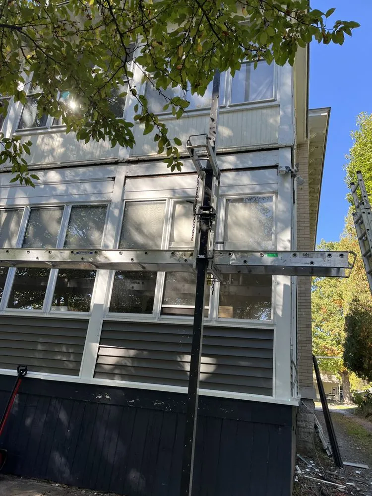 Slide of Luis General Construction