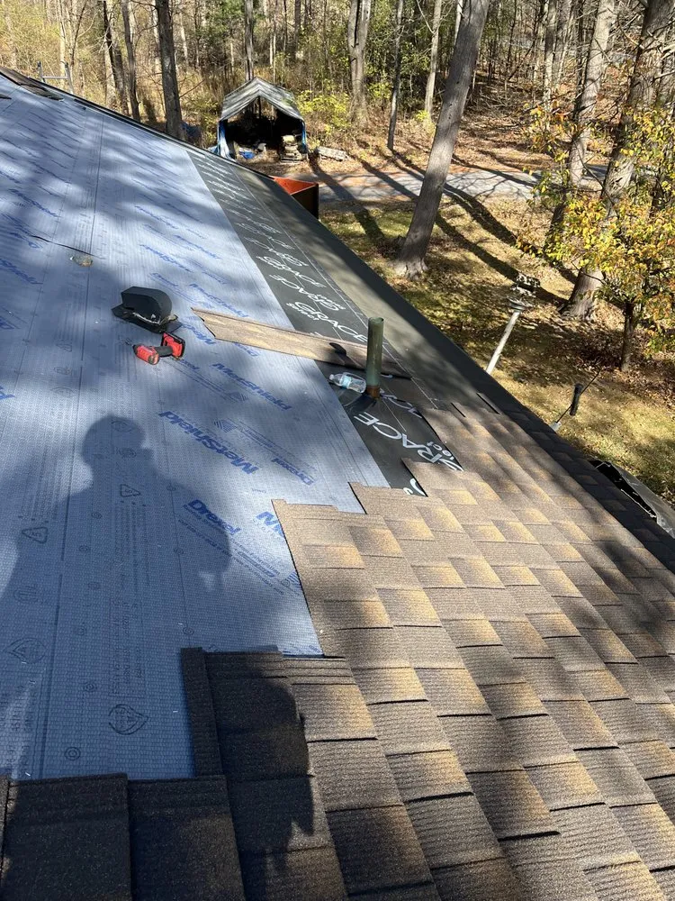 Slide of Luis General Construction