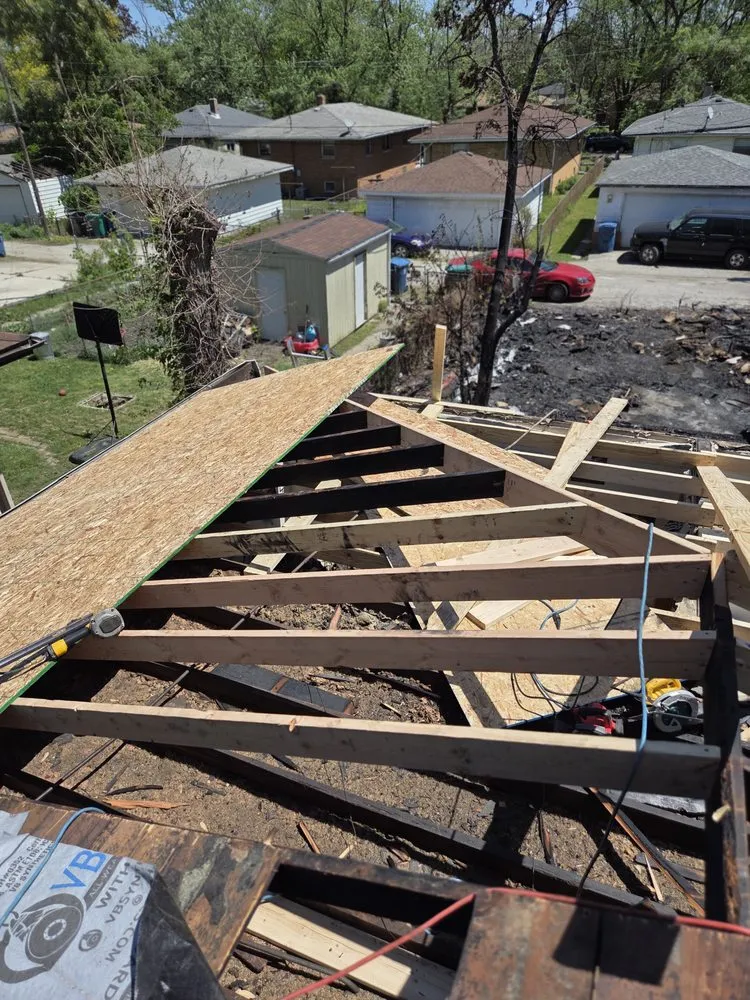 Slide of Luis huilca construction