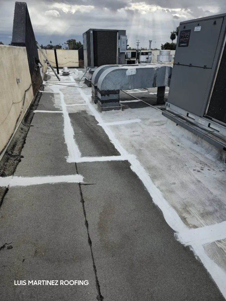 Slide of Luis Martinez Roofing