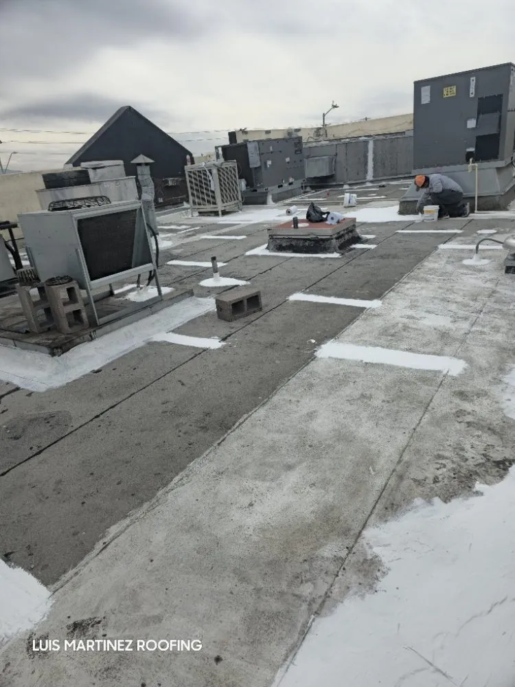 Slide of Luis Martinez Roofing