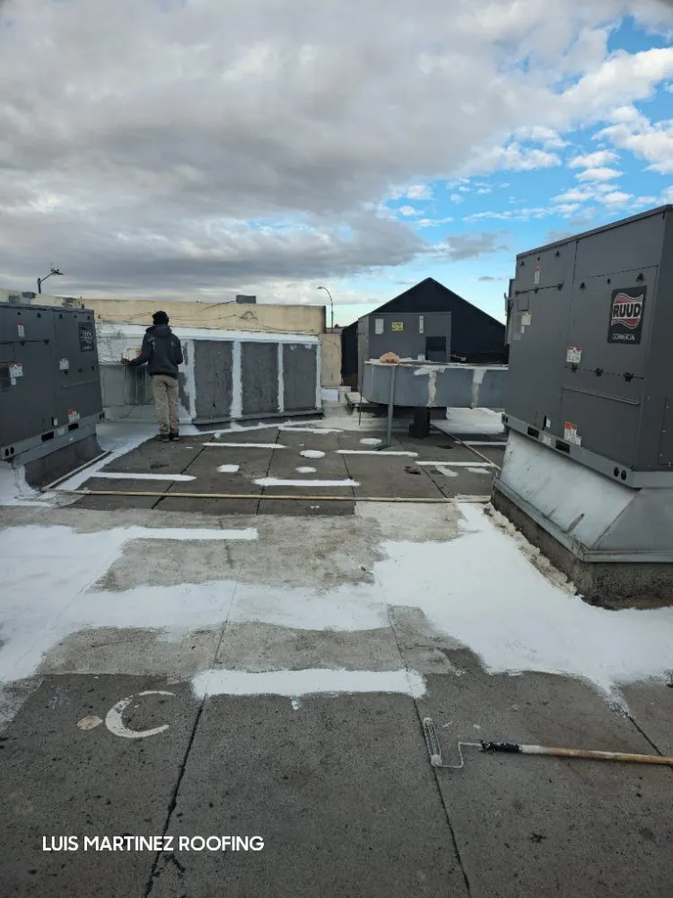 Slide of Luis Martinez Roofing