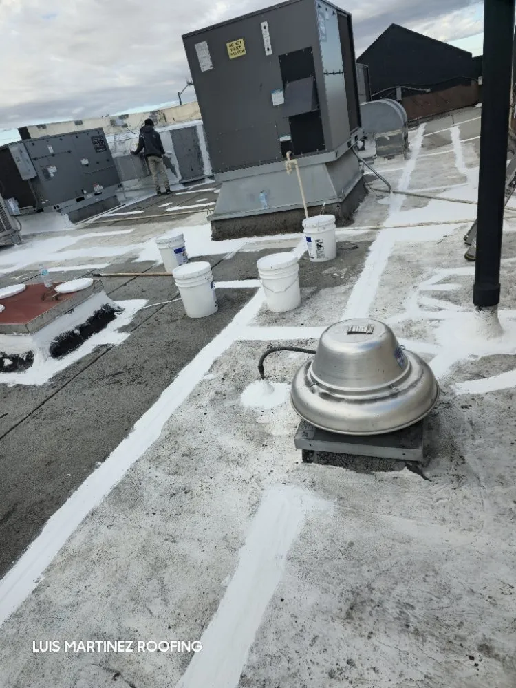 Slide of Luis Martinez Roofing