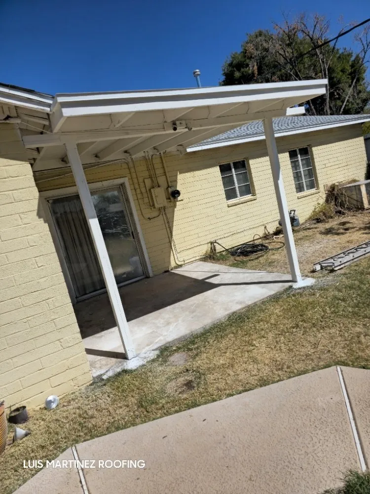 Slide of Luis Martinez Roofing