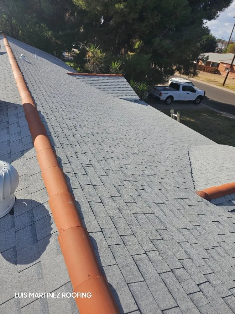 Slide of Luis Martinez Roofing