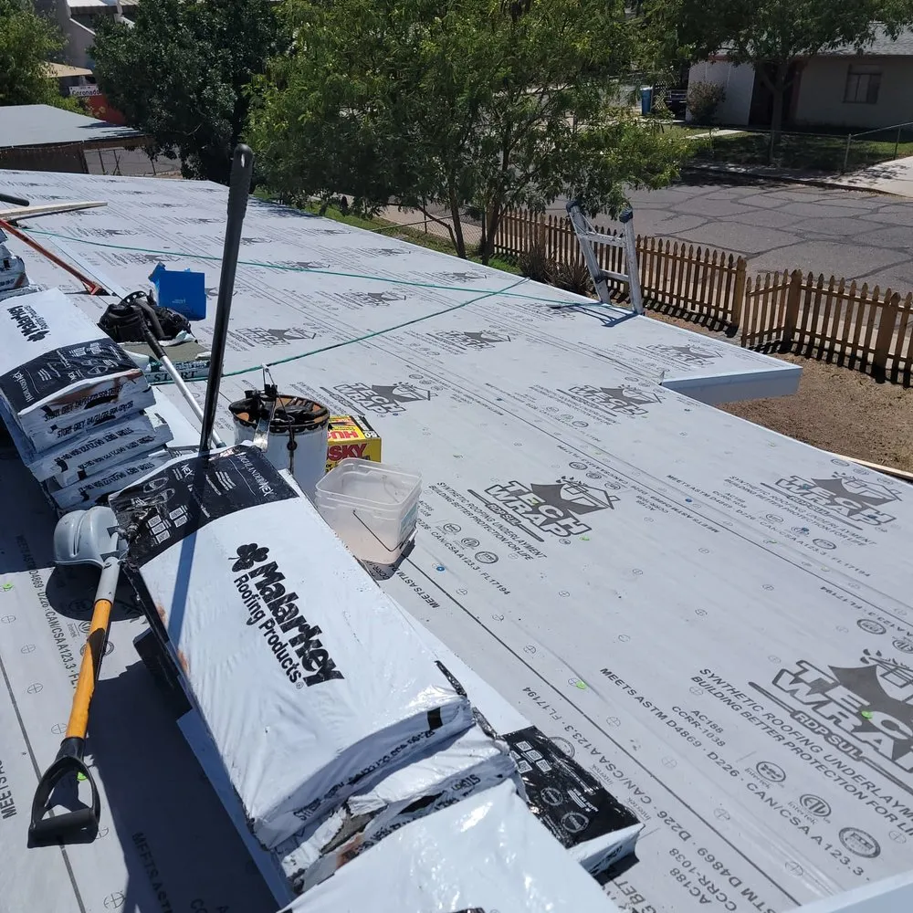 Slide of Luis Martinez Roofing