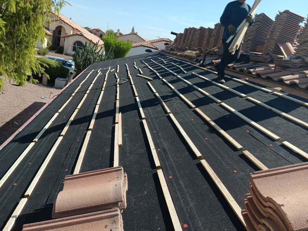 Slide of Luis Martinez Roofing