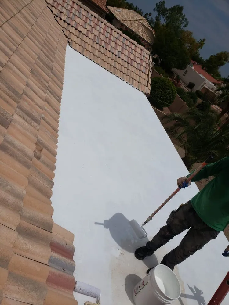 Slide of Luis Martinez Roofing