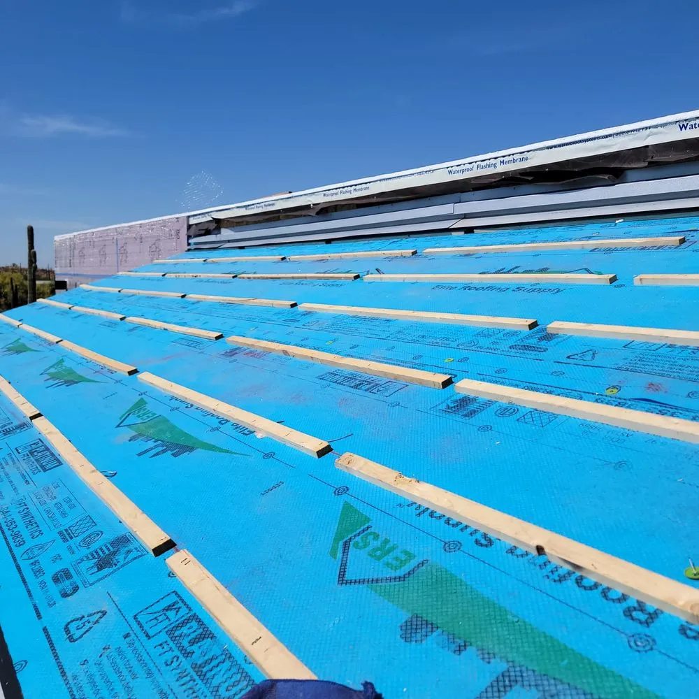 Slide of Luis Martinez Roofing