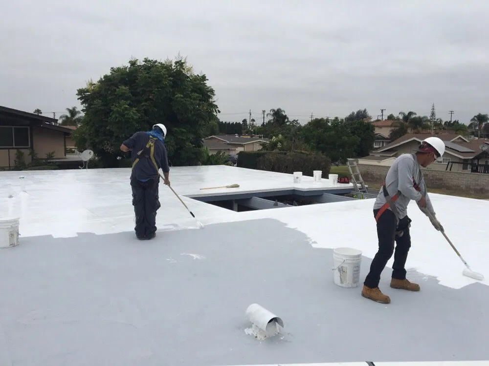 Slide of Luis Mendoza Roofing