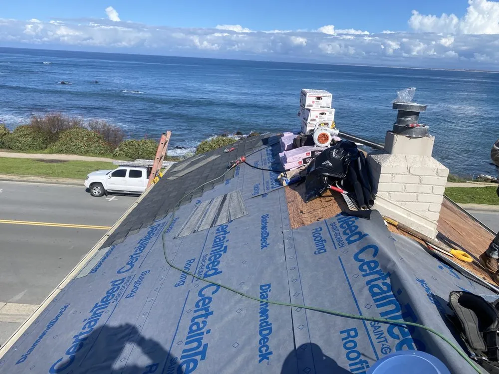 Slide of Luis Roofing