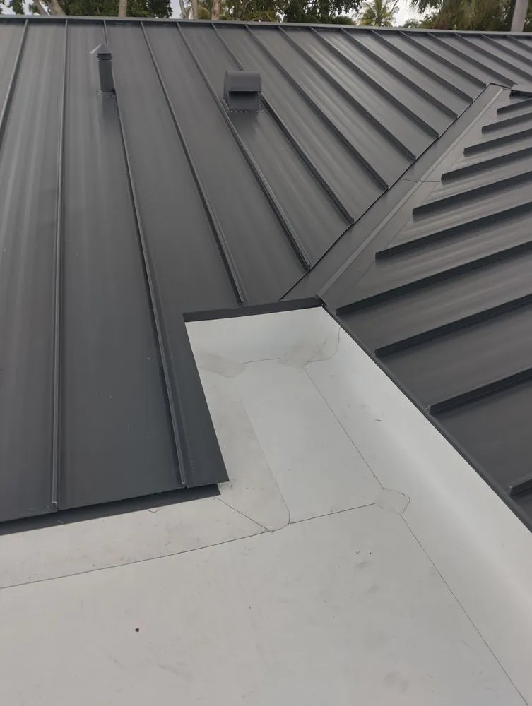 Slide of Luis Roofing Solution