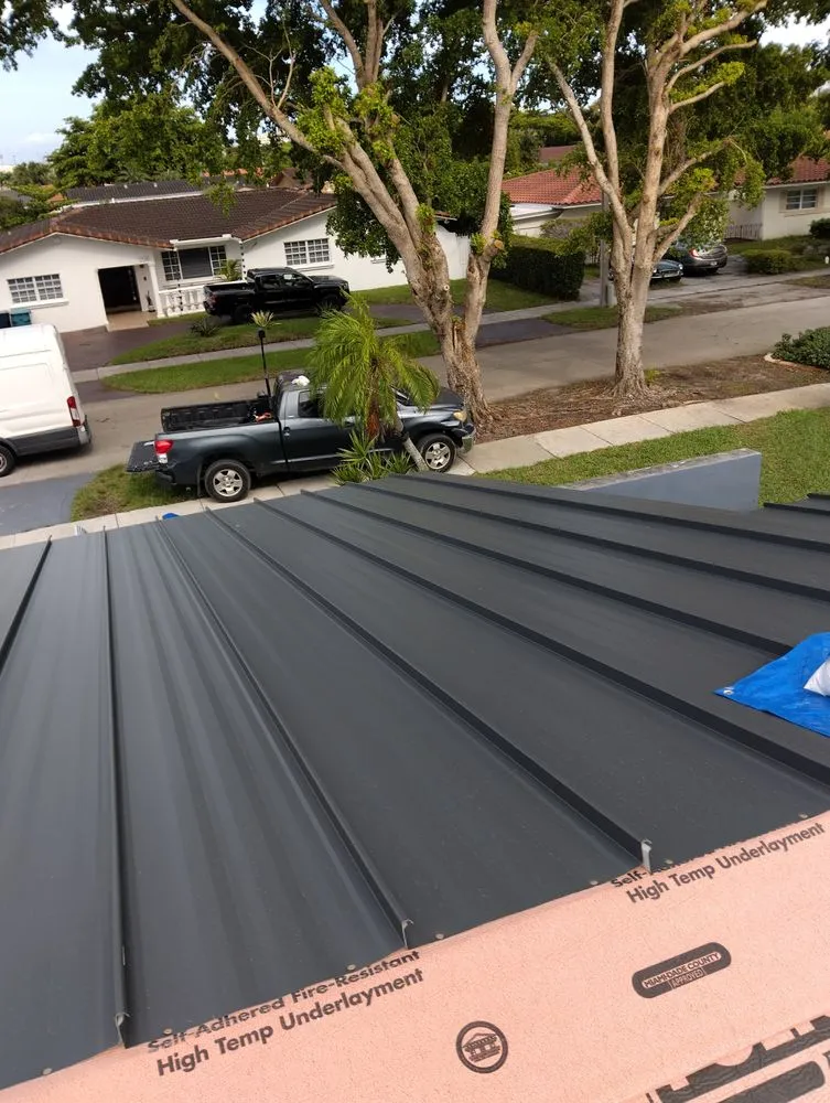 Slide of Luis Roofing Solution