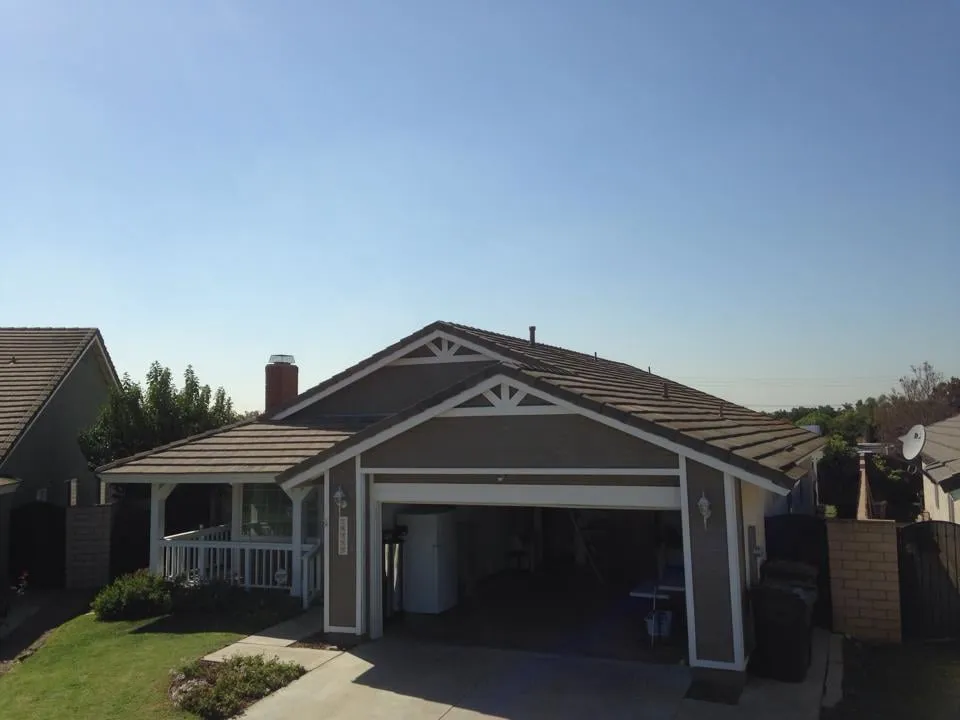 Slide of Luke Roofing