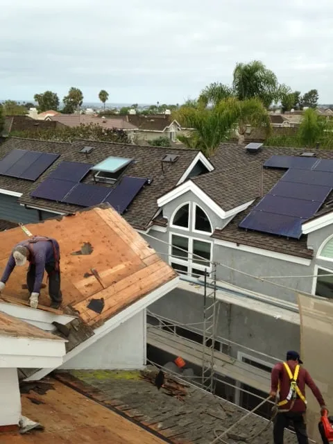 Slide of Luke Roofing