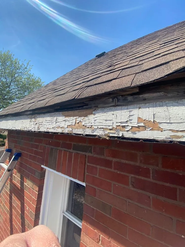 Slide of Lukes Roofing