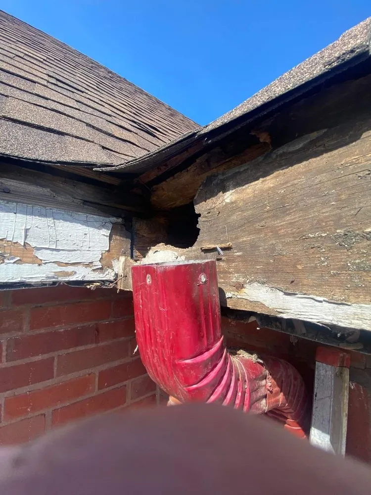 Slide of Lukes Roofing