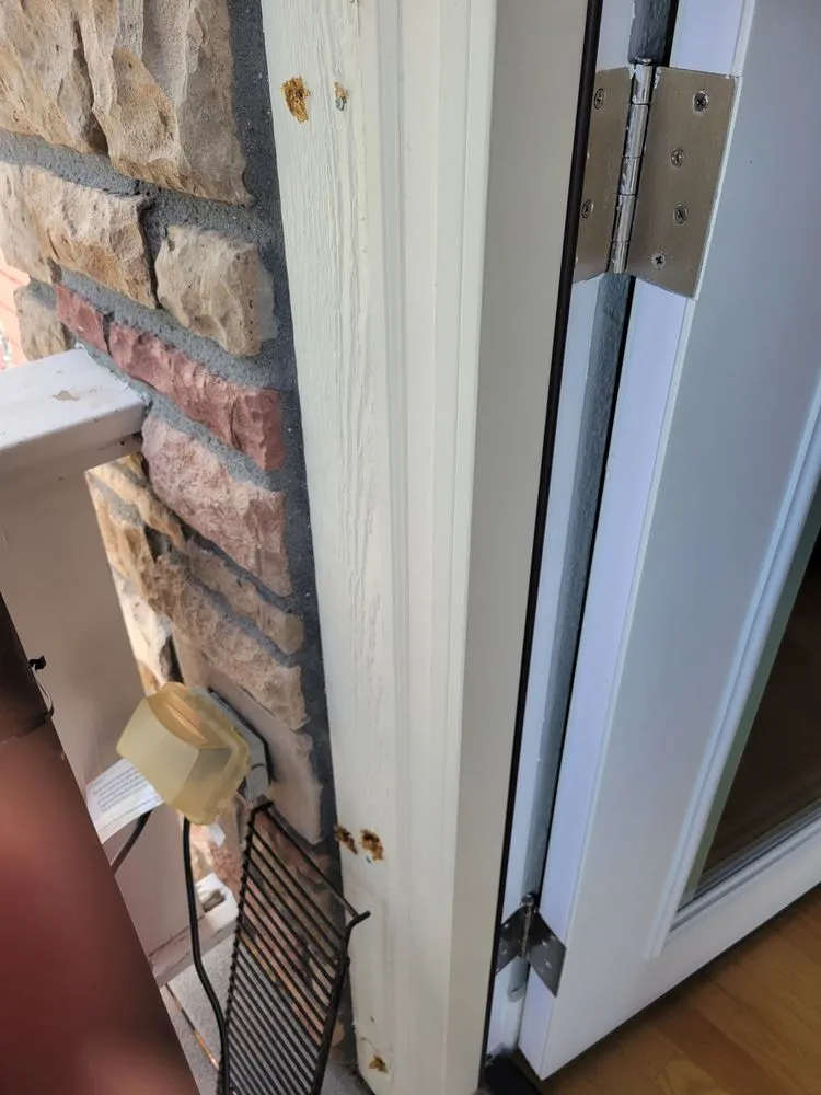 Slide of Lumin General Contractors